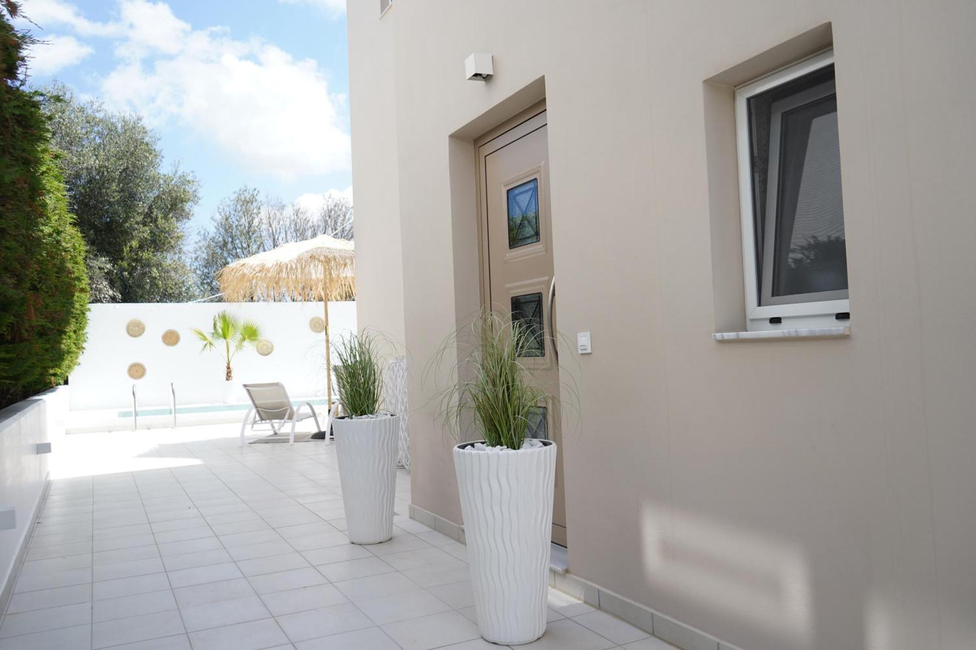 Villa Pastida - Private Pool & Jacuzzi & Central Place Екстериор снимка