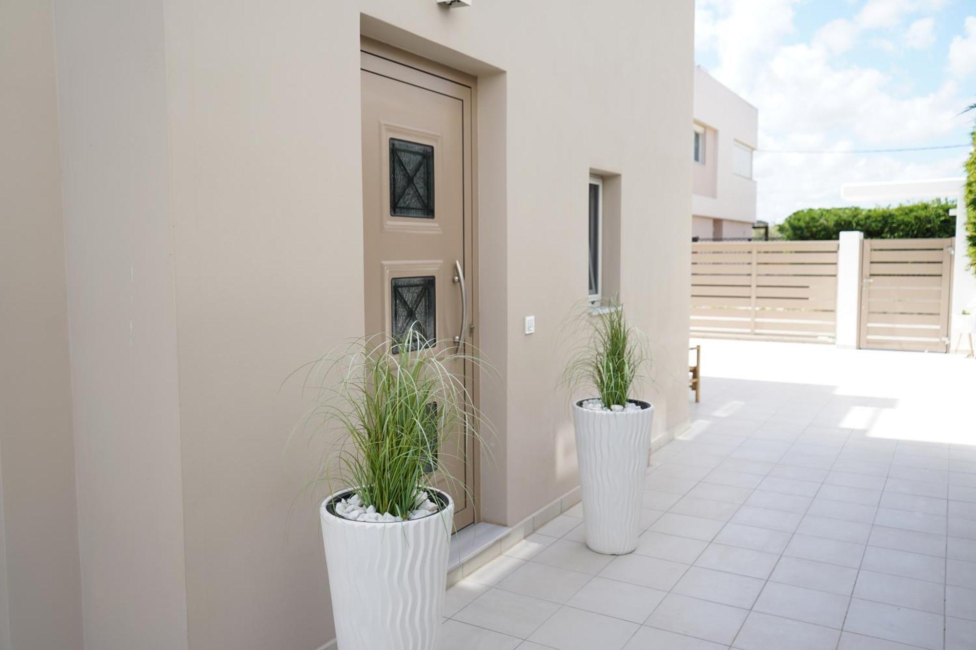 Villa Pastida - Private Pool & Jacuzzi & Central Place Екстериор снимка