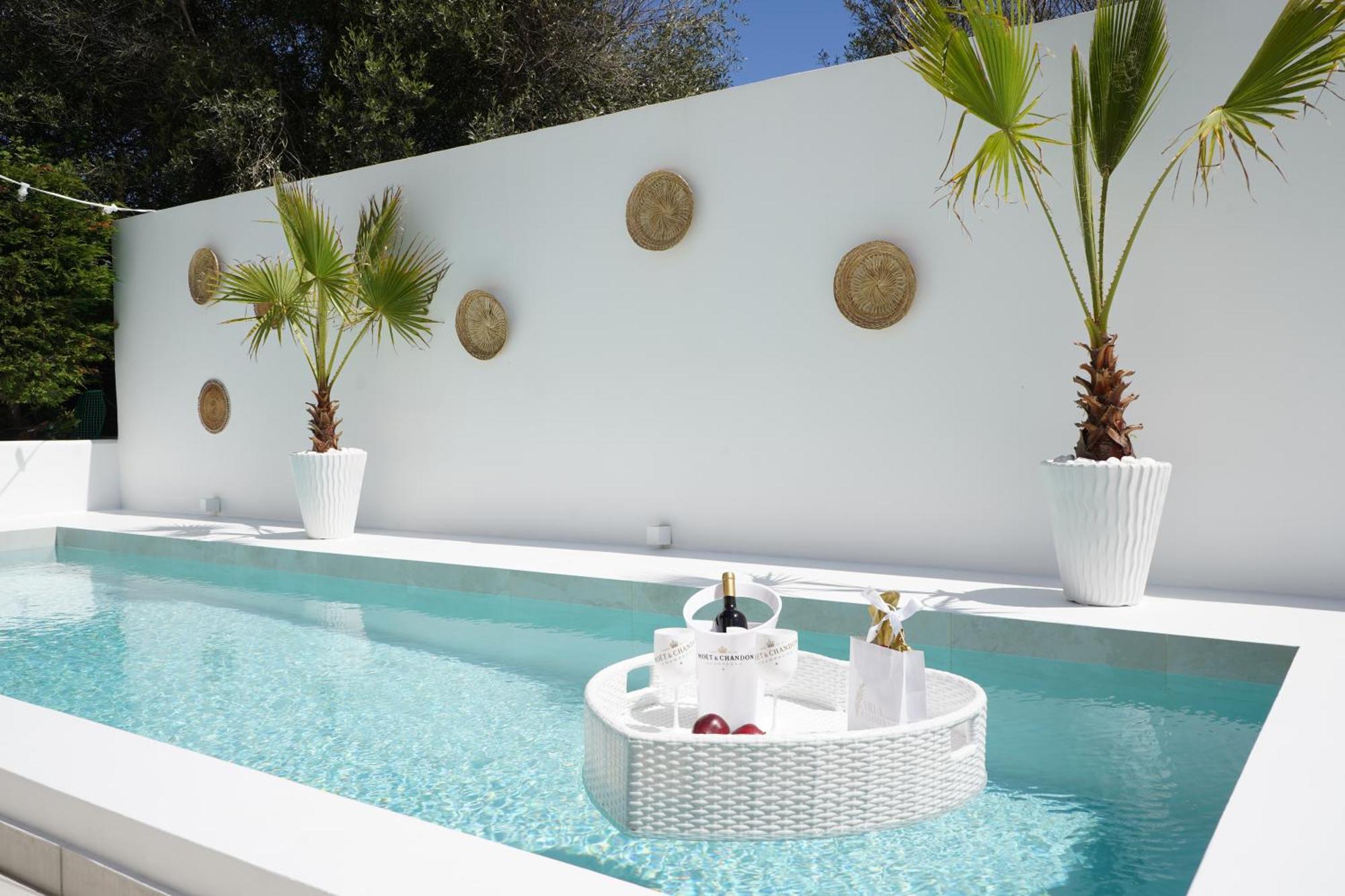 Villa Pastida - Private Pool & Jacuzzi & Central Place Екстериор снимка